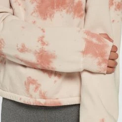 The North Face Girls' Tie-Dye Camp Fleece Hoodie Laurel Wreath Green -DealsThe North Face Store unnamed file 1439