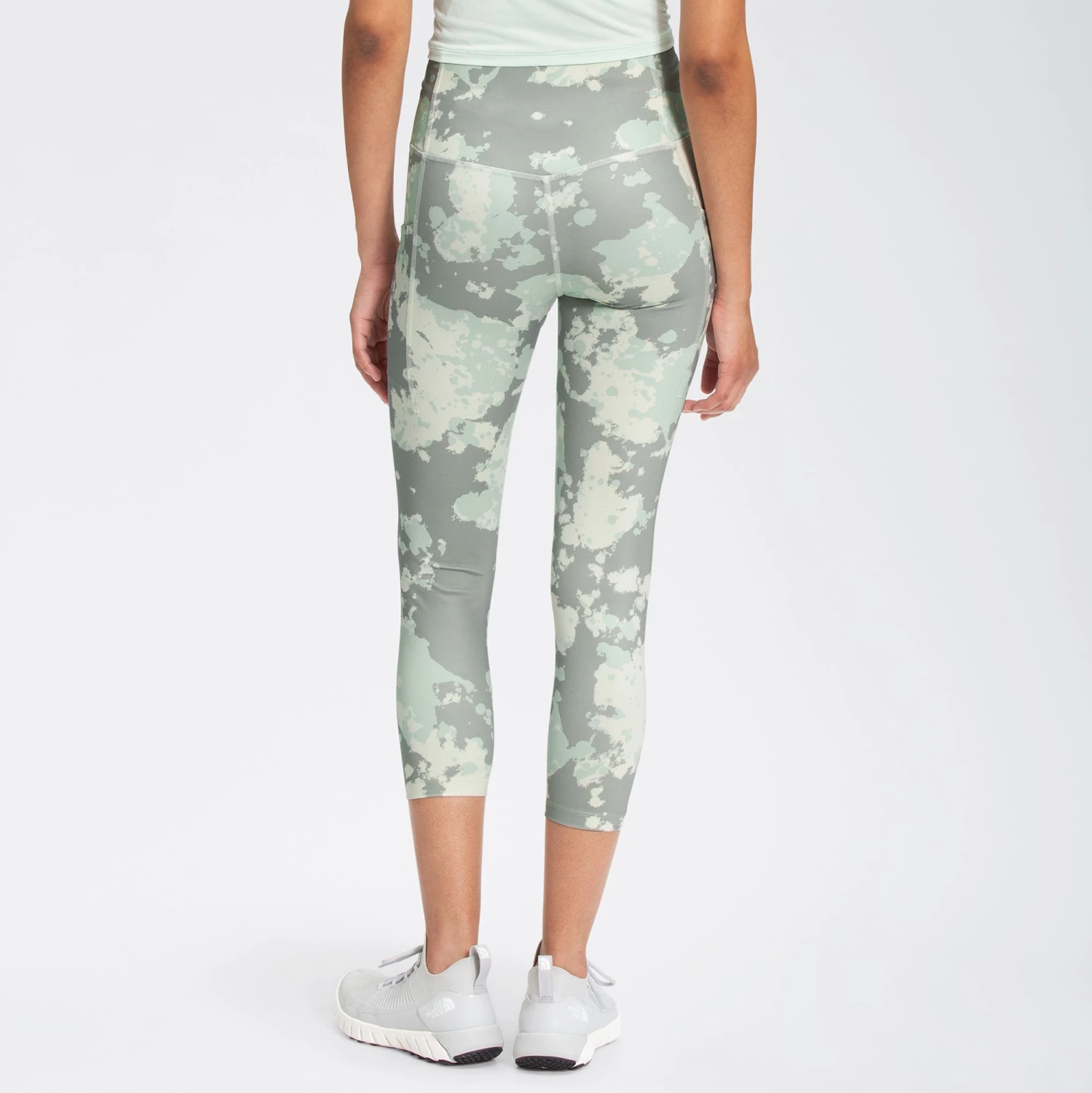 The North Face Women's Wander High Rise Pocket Cropped Tights Wrought Iron Surreal Sky 3 The North Face Women's Wander High Rise Pocket Cropped Tights Wrought Iron Surreal Sky - Image 3